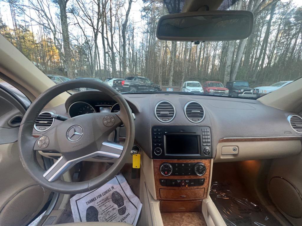 Used 2009 Mercedes-Benz GL 450 4MATIC image 25