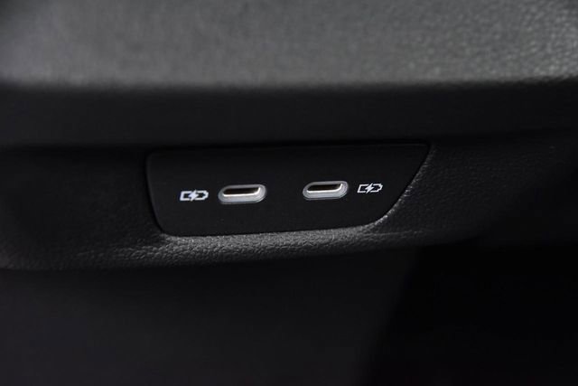 New 2026 Volkswagen Tiguan SE image 18