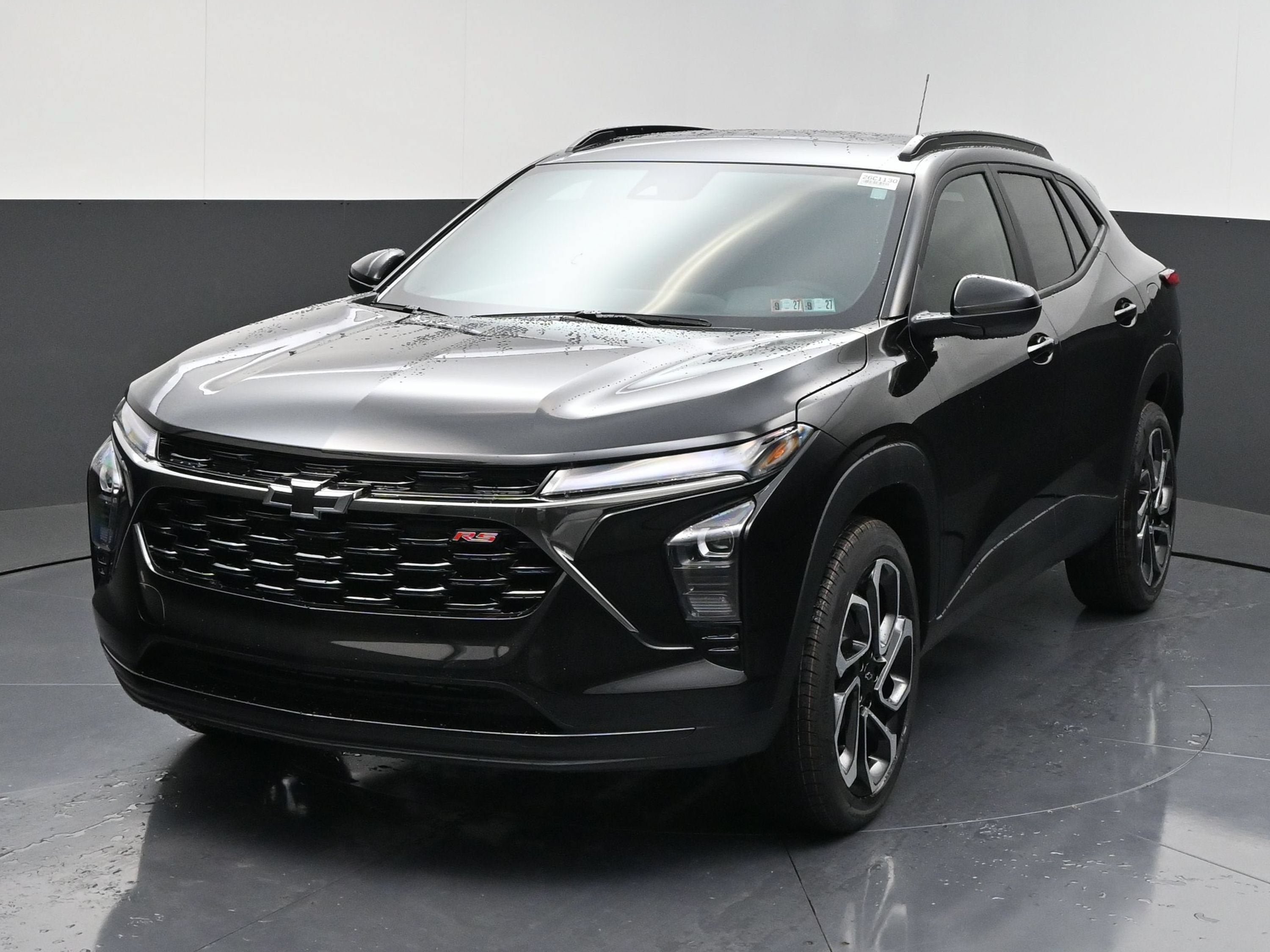 New 2026 Chevrolet Trax RS w/ Sunroof Package FWD image 4