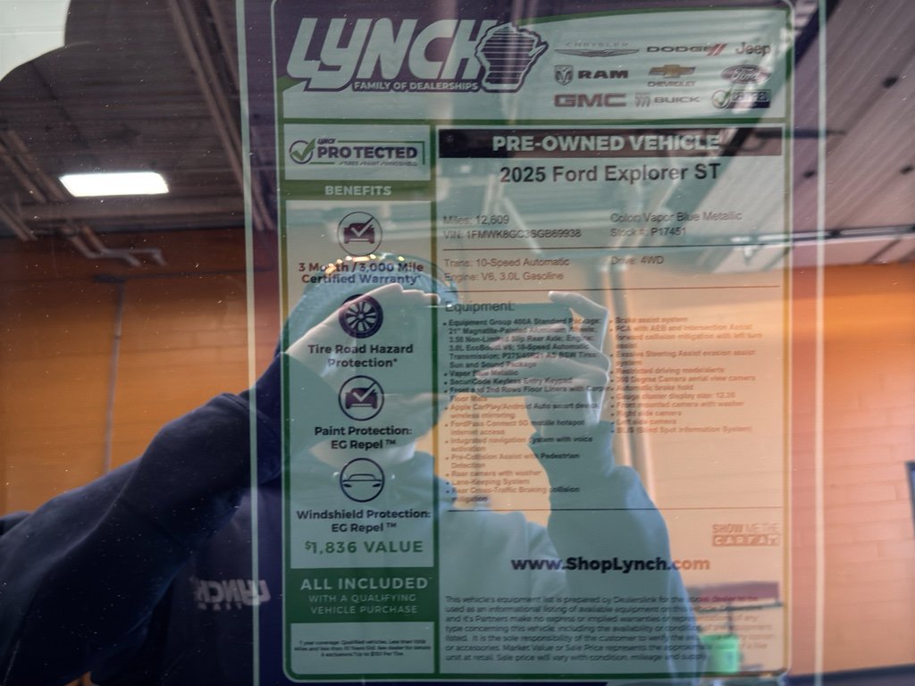 Used 2025 Ford Explorer ST image 45