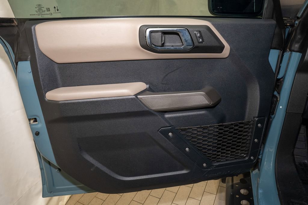 Used 2022 Ford Bronco Wildtrak image 11