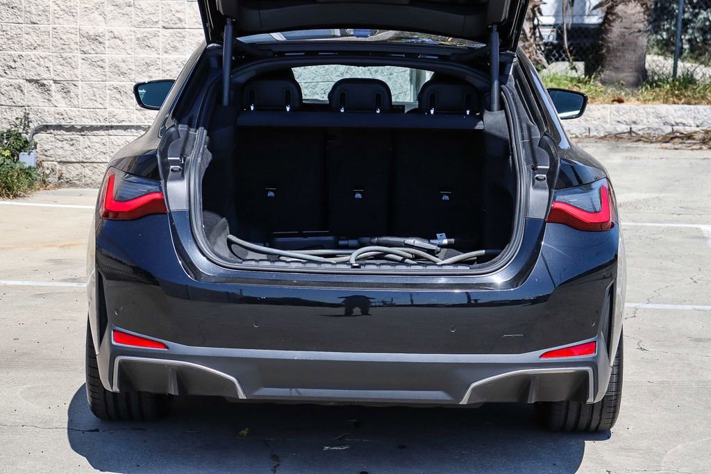 Used 2023 BMW i4 eDrive40 w/ Premium Package image 28