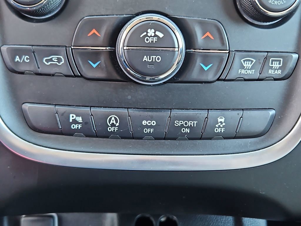 Used 2019 Dodge Durango SXT image 18