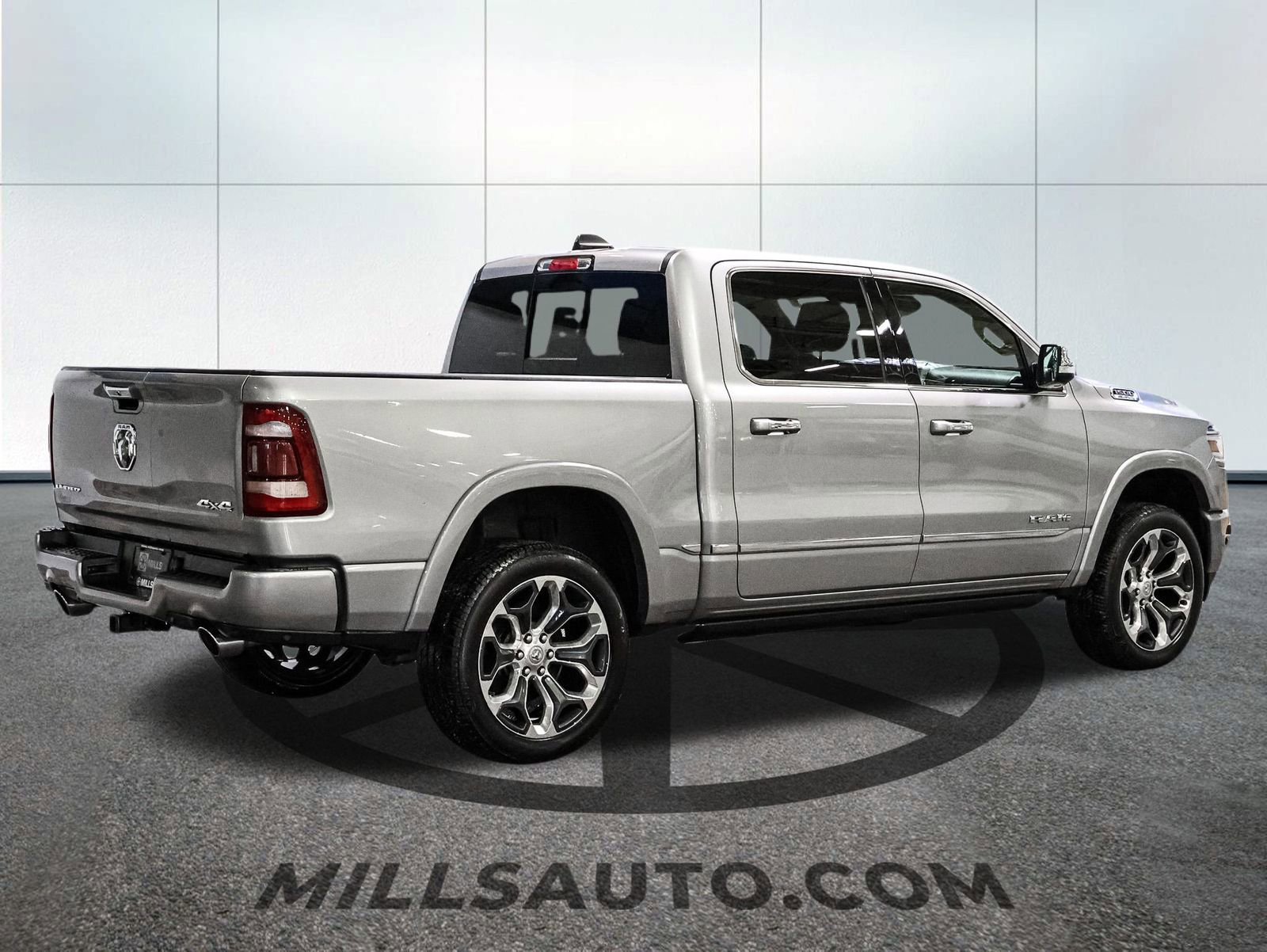 Used 2020 RAM 1500 Limited image 8