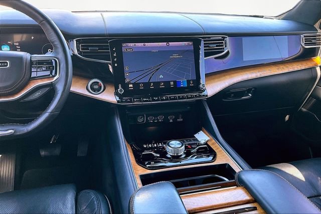 Used 2022 Jeep Grand Wagoneer Series III w/ Rear Seat Video Group 1 image 6