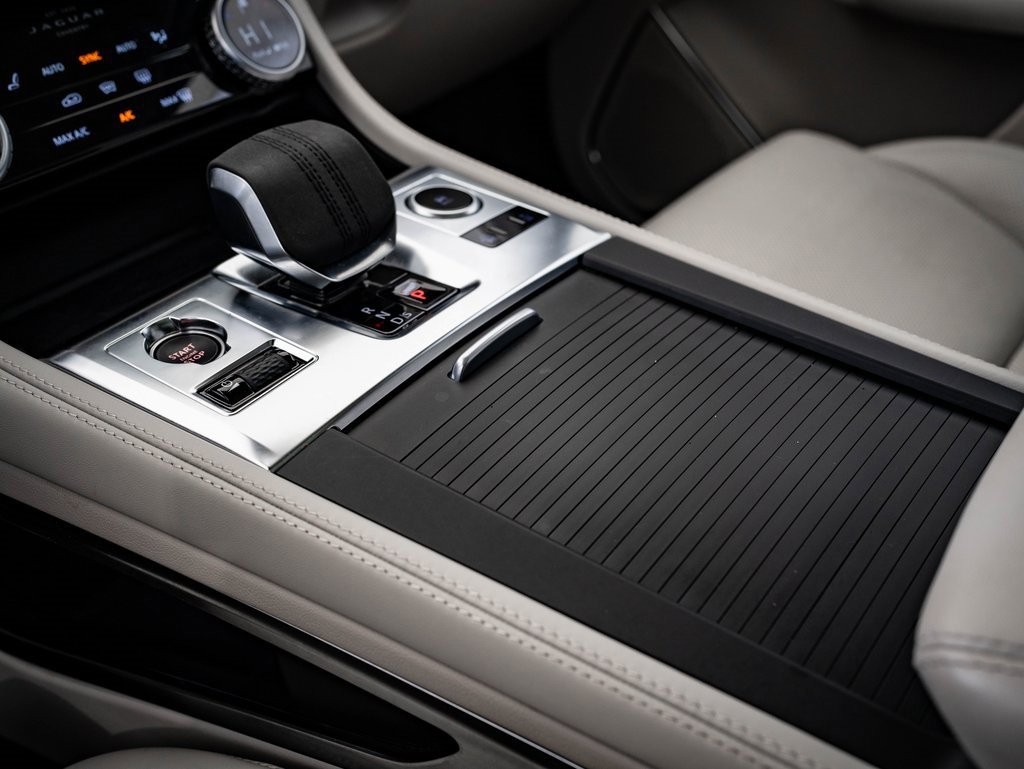 Used 2023 Jaguar F-PACE S image 38