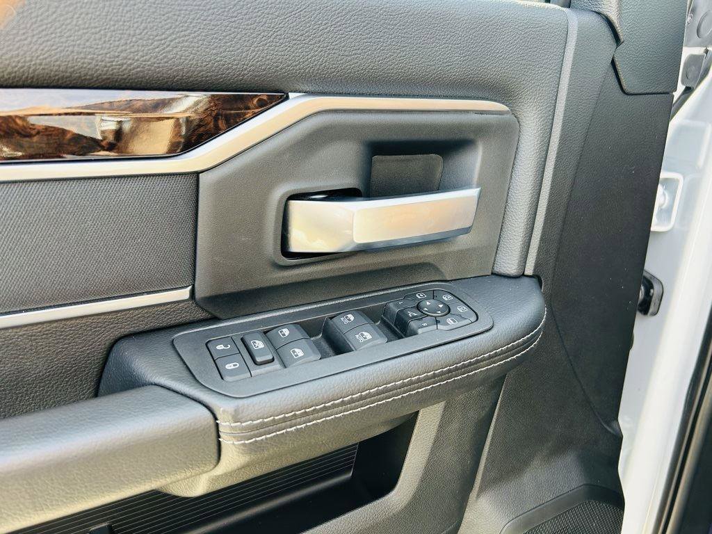 New 2025 RAM 3500 Big Horn image 12