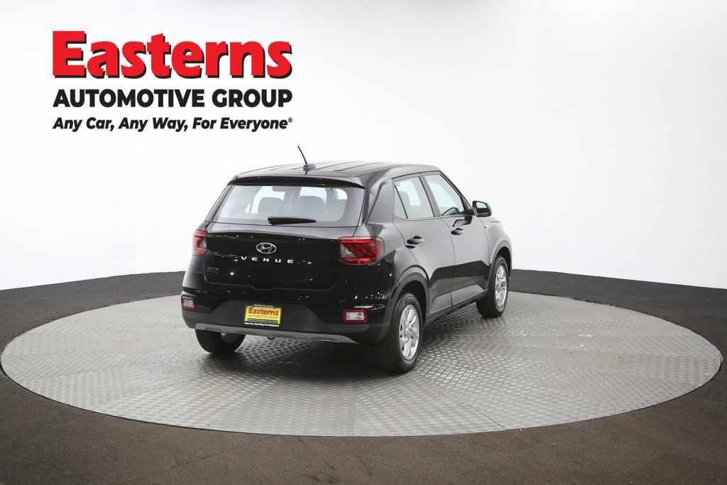 Used 2025 Hyundai Venue SE image 39