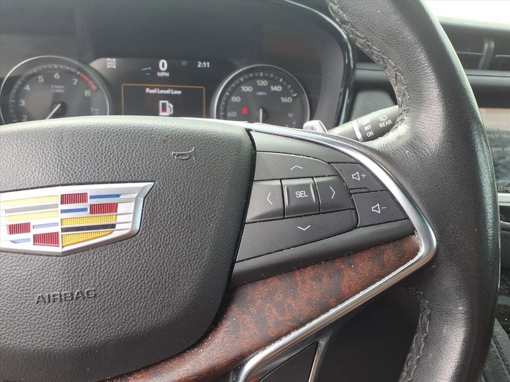 Certified 2022 Cadillac XT5 Sportv w/ Technology Package image 11