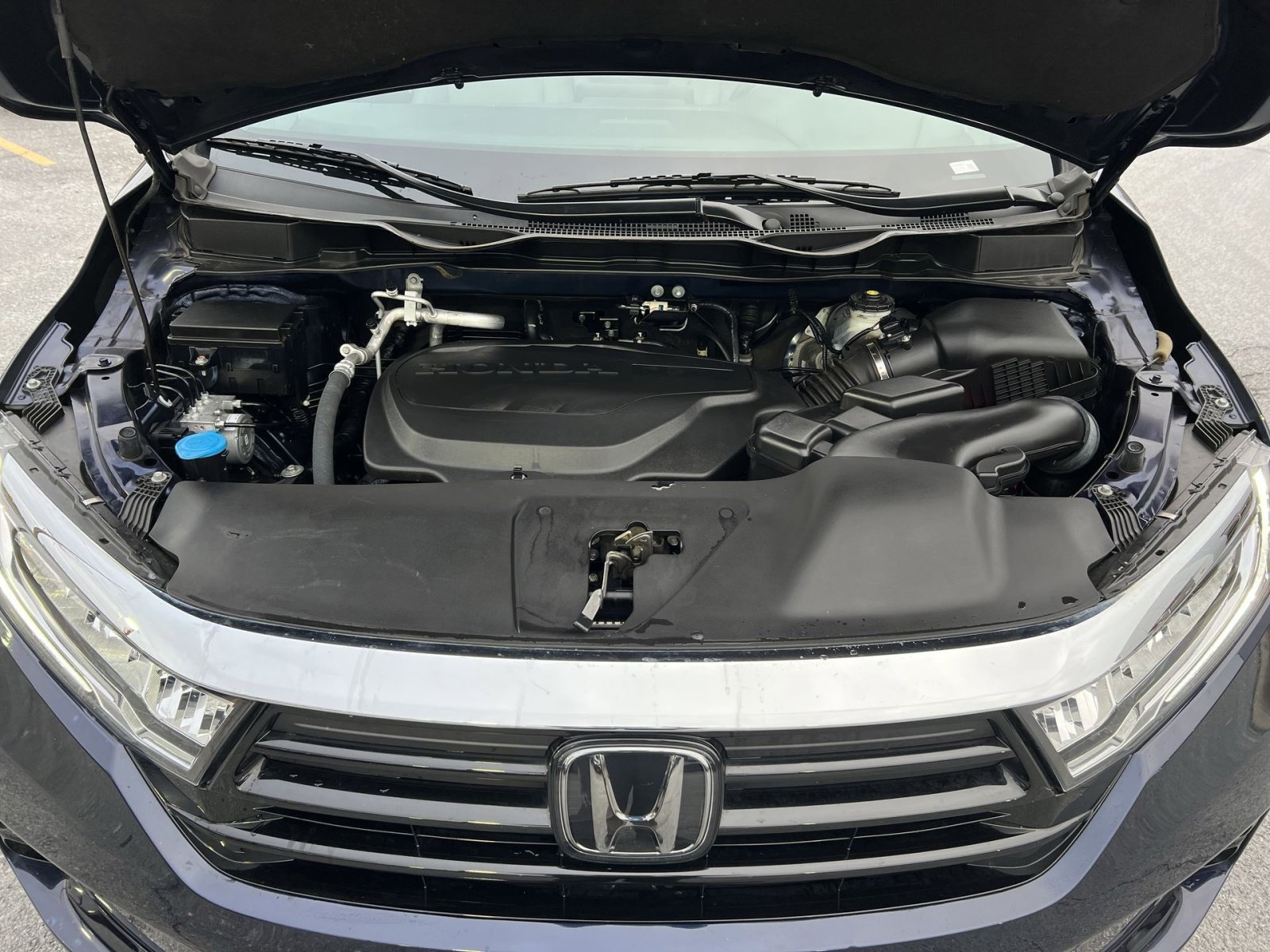 Used 2023 Honda Odyssey Touring image 29