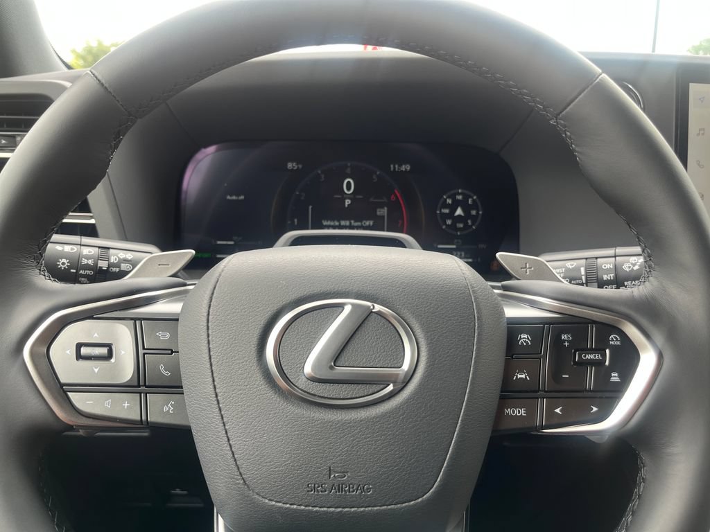 Used 2026 Lexus GX 550 w/ Accessory Package (2T) AWD/4WD image 42