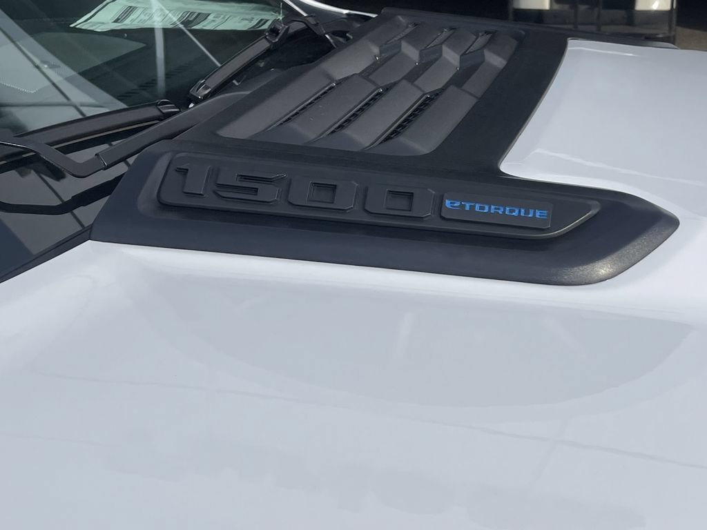 New 2026 RAM 1500 Laramie w/ Night Edition AWD/4WD image 11