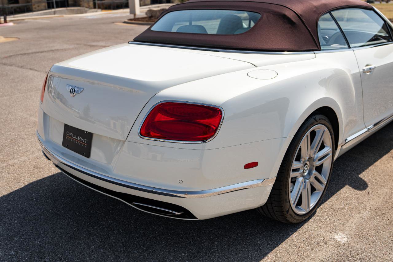 Used 2017 Bentley Continental GT image 16