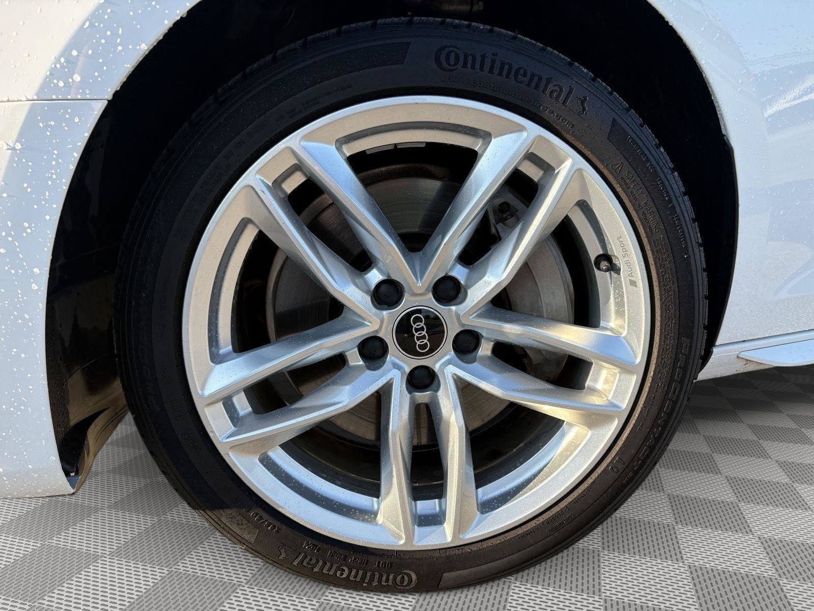 Used 2021 Audi A4 2.0T Premium w/ Convenience Package AWD/4WD image 9