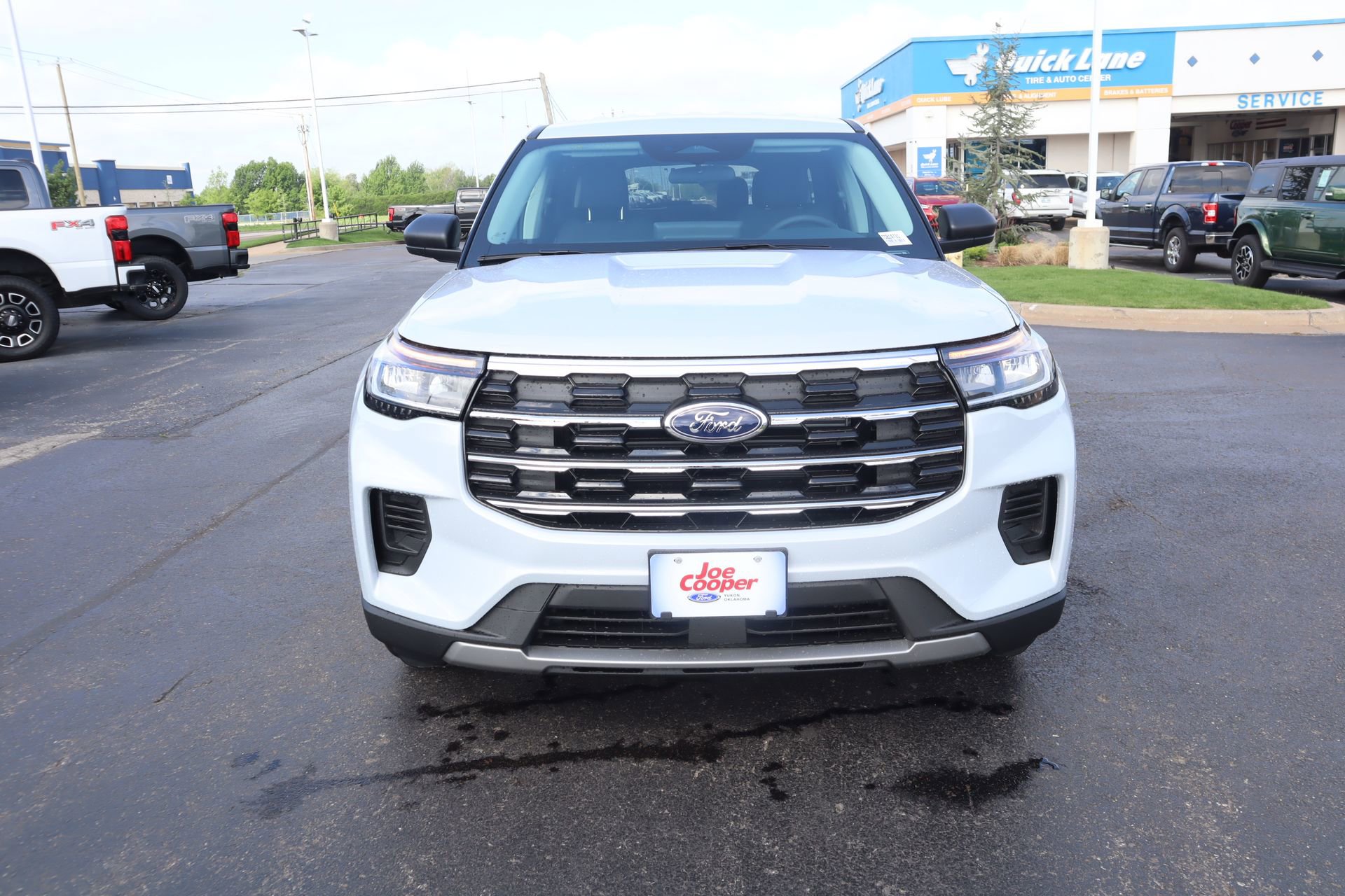 New 2026 Ford Explorer Active RWD image 9
