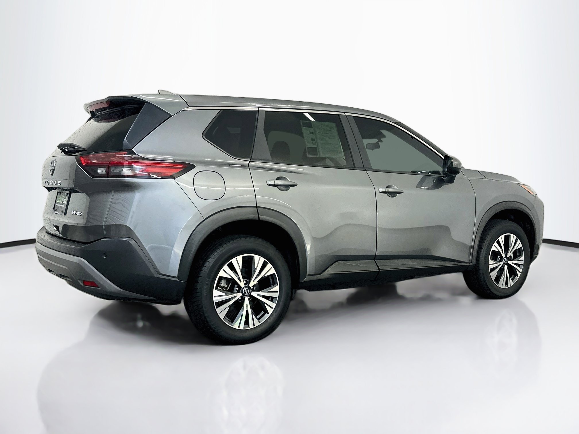 Used 2023 Nissan Rogue SV AWD/4WD image 9