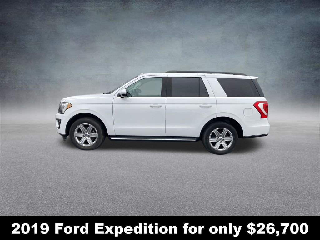Used 2019 Ford Expedition XLT w/ Equipment Group 202A AWD/4WD image 2