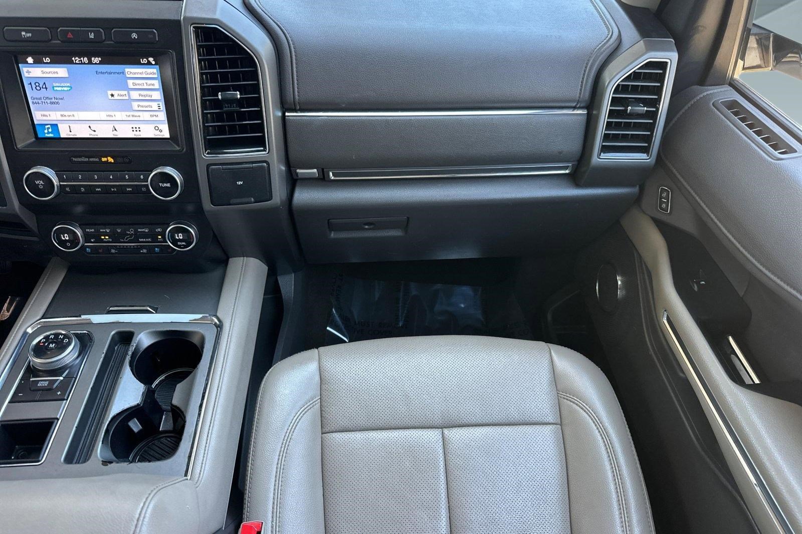 Used 2019 Ford Expedition XLT w/ Equipment Group 202A RWD image 30