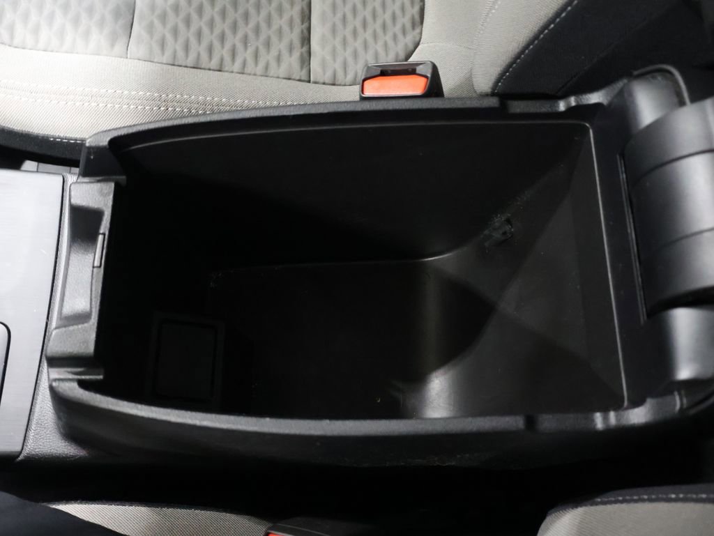 Used 2022 Ford Escape SE image 30