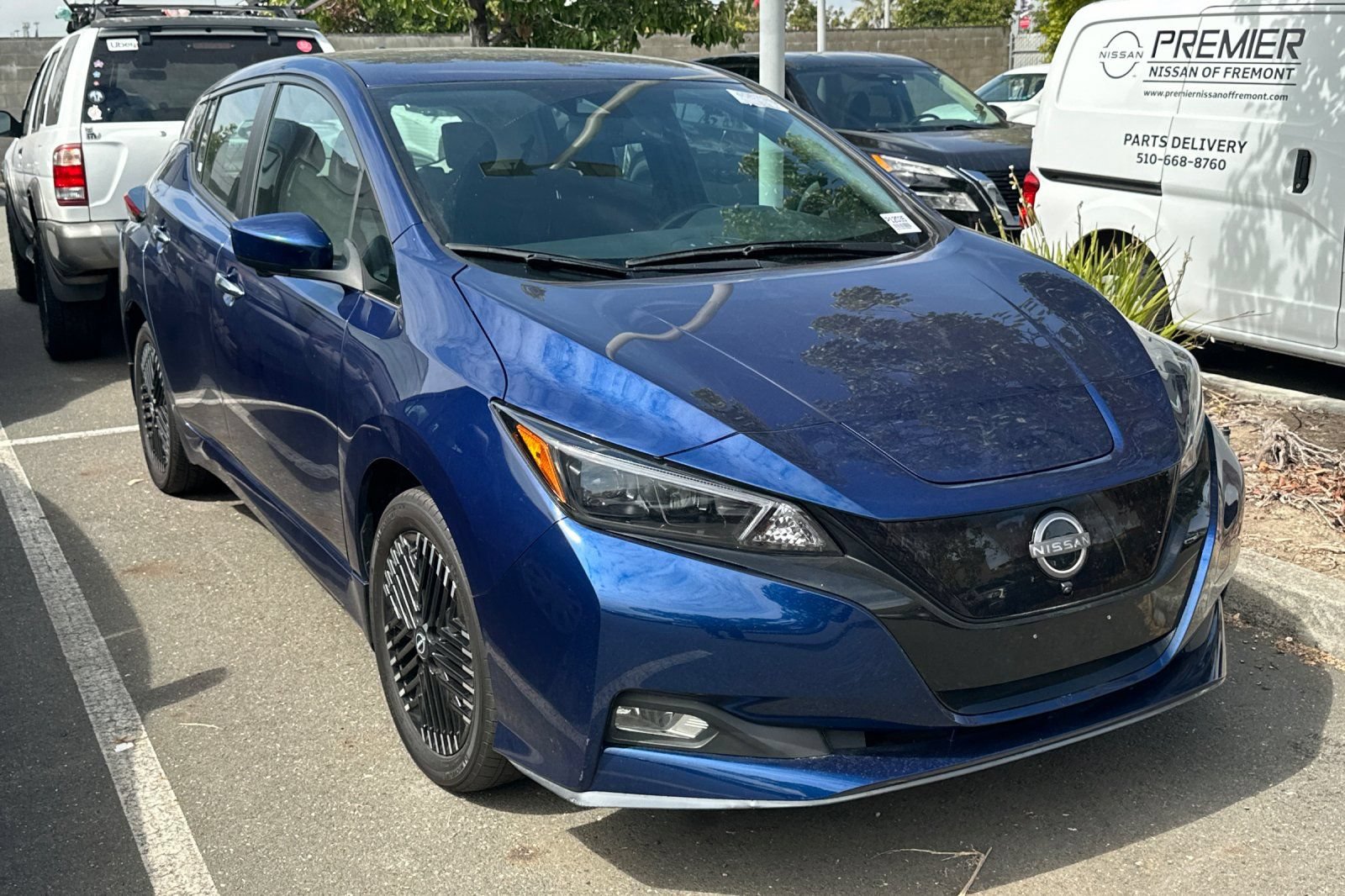 Certified 2024 Nissan Leaf SV Plus FWD image 2