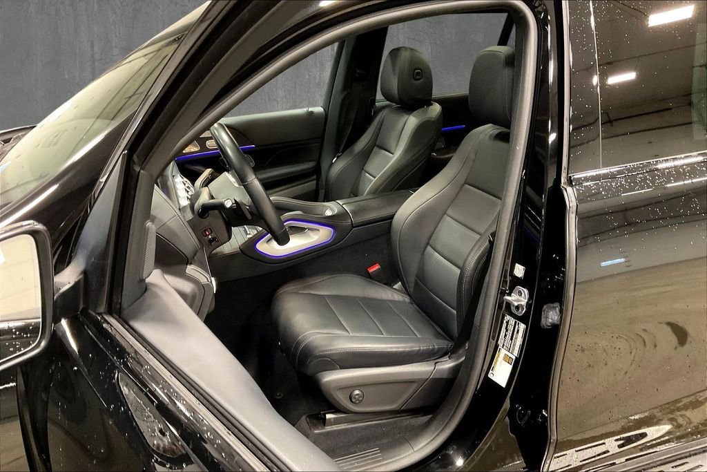 Used 2022 Mercedes-Benz GLS 450 4MATIC image 21