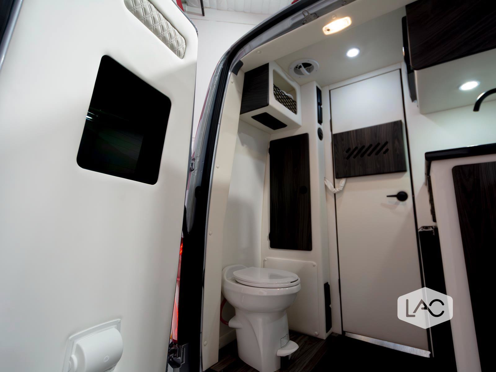 Used 2025 Mercedes-Benz Sprinter 3500 image 14
