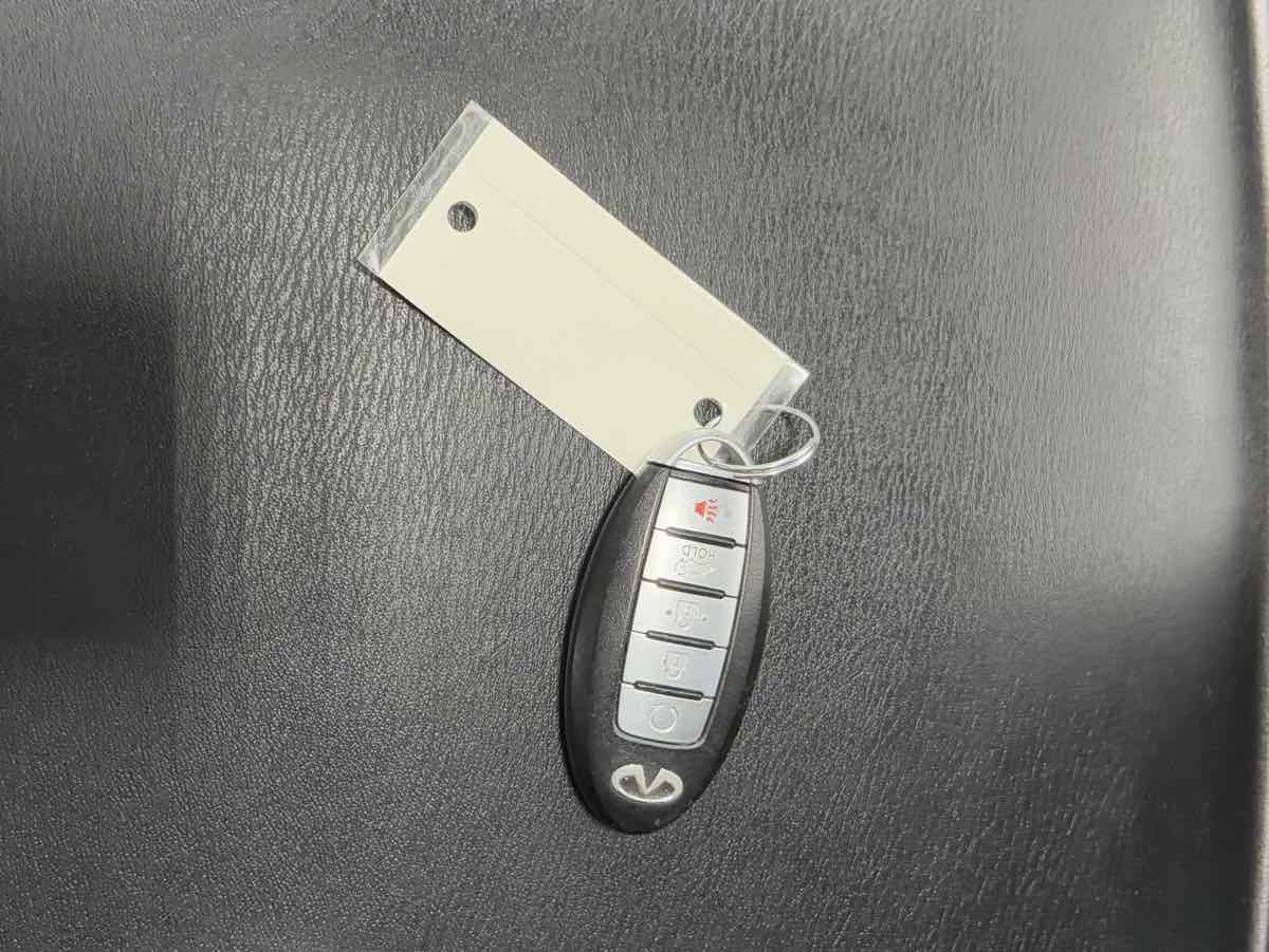 Used 2021 INFINITI QX80 Luxe image 37