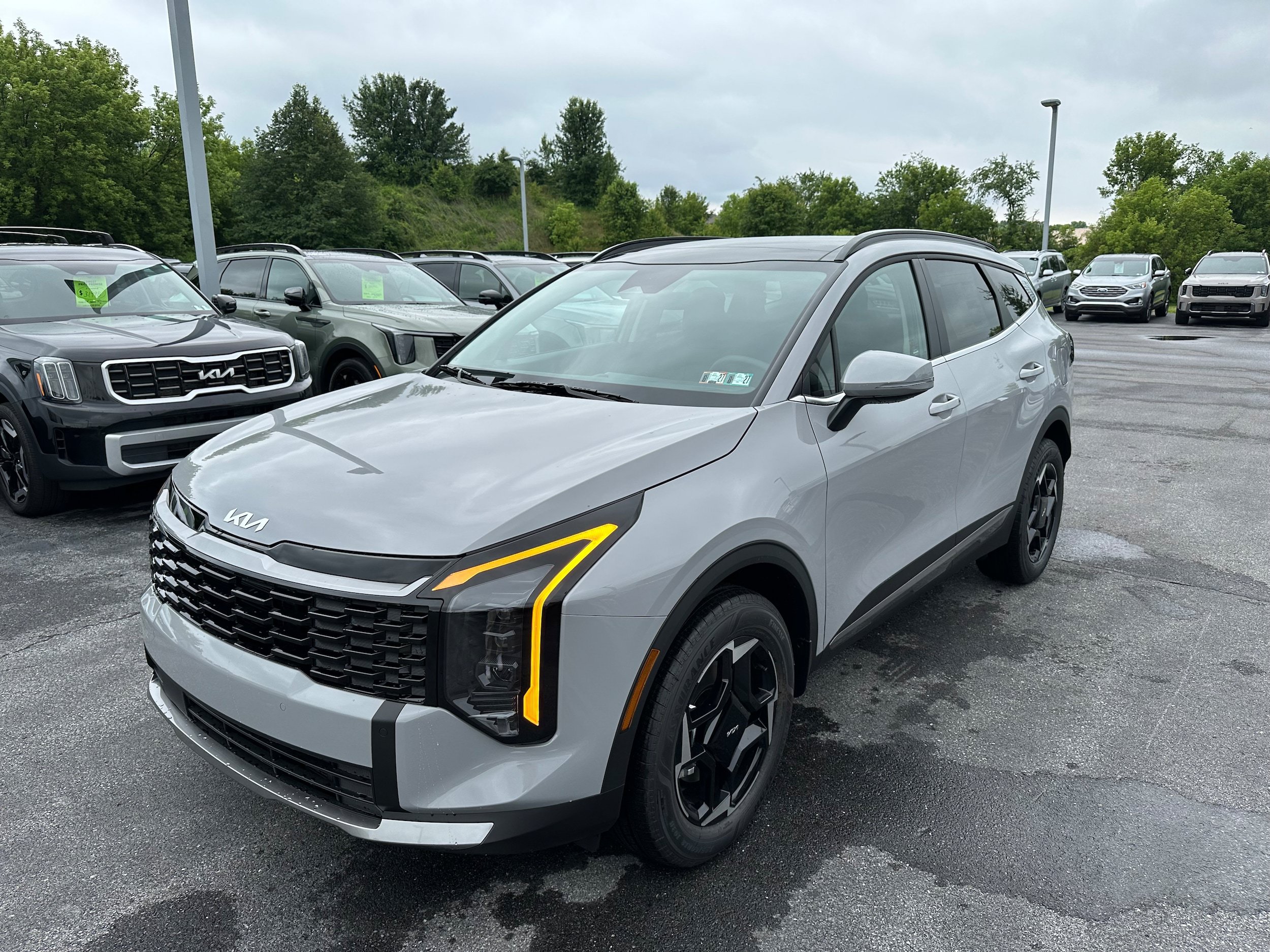 New 2026 Kia Sportage EX