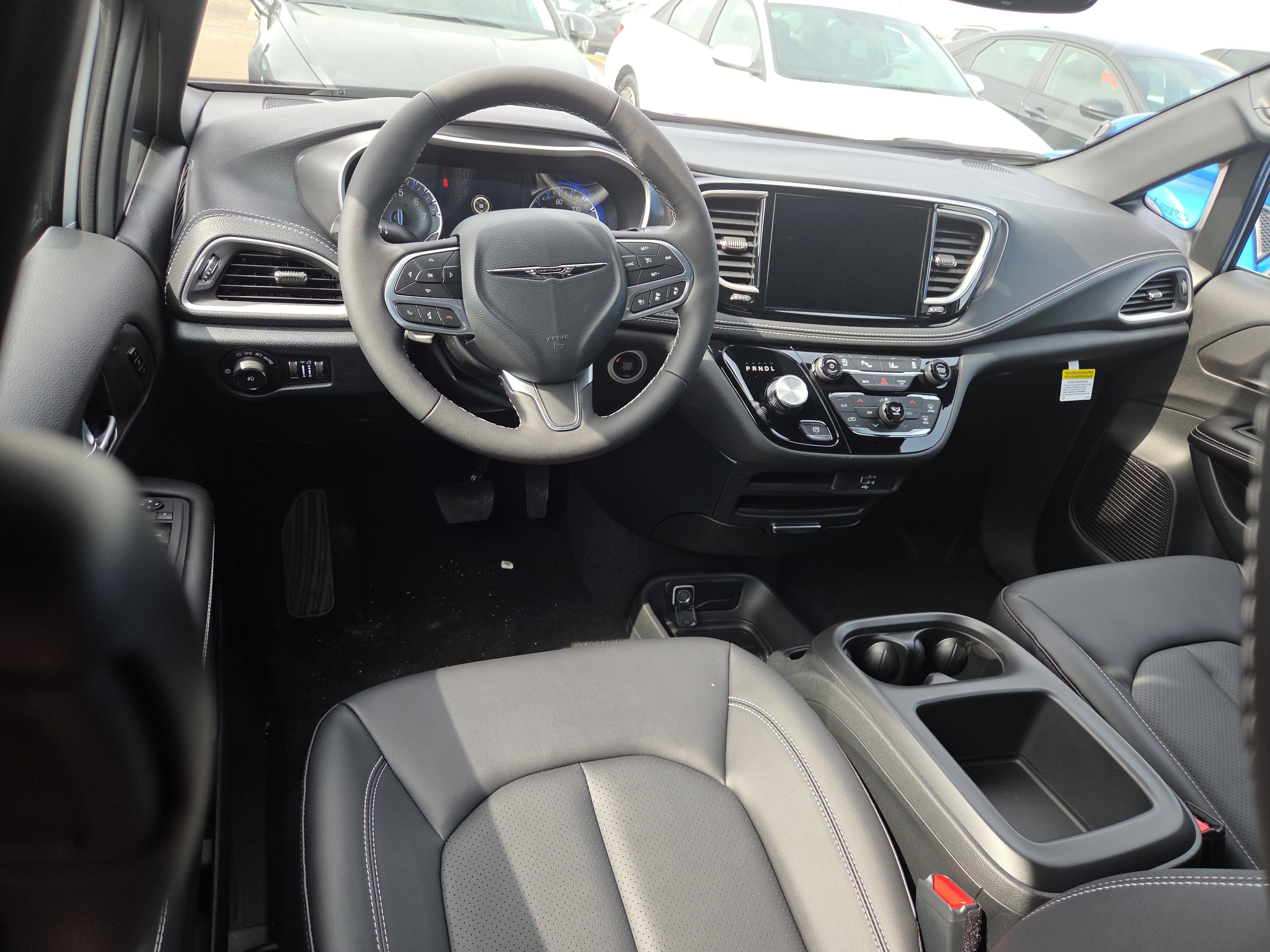 New 2026 Chrysler Pacifica Select FWD image 8