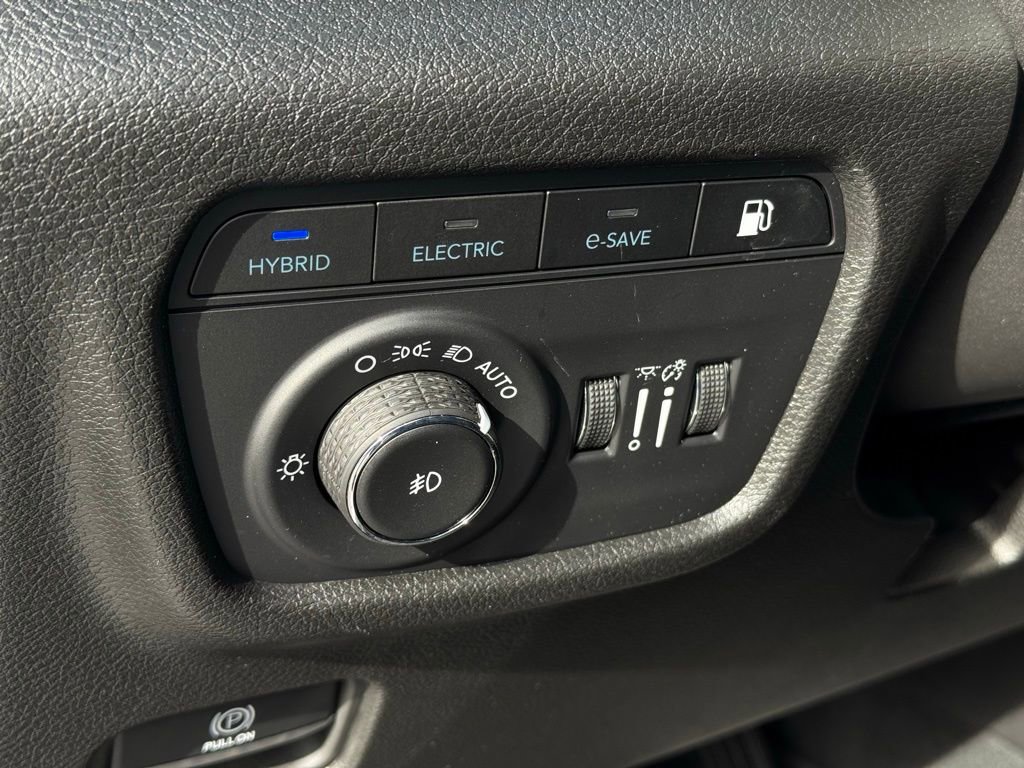 Used 2022 Jeep Grand Cherokee Limited 4xe image 34