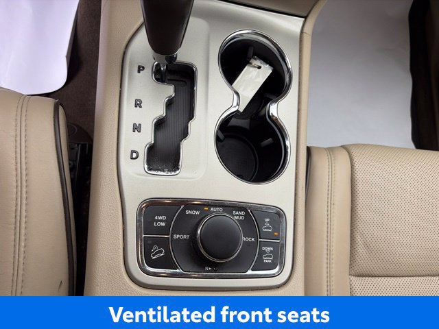 Used 2011 Jeep Grand Cherokee Overland AWD/4WD image 23
