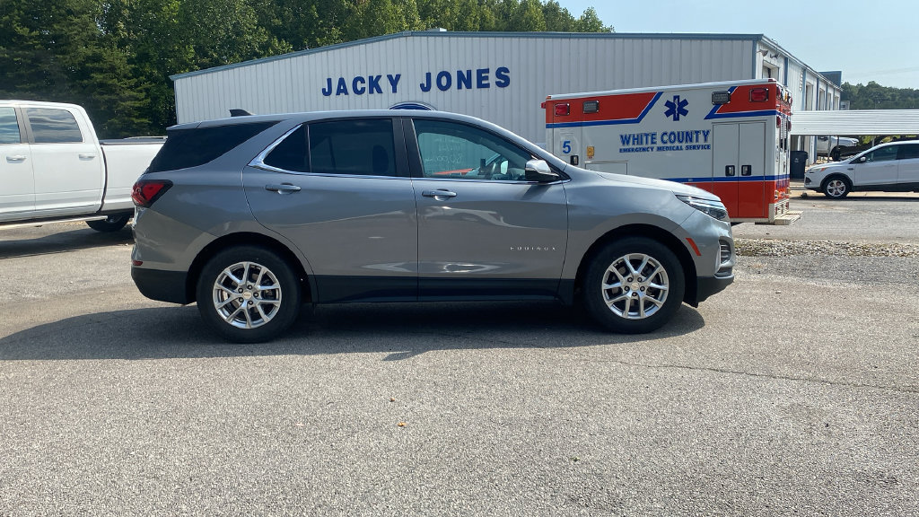 Used 2023 Chevrolet Equinox LT FWD image 4