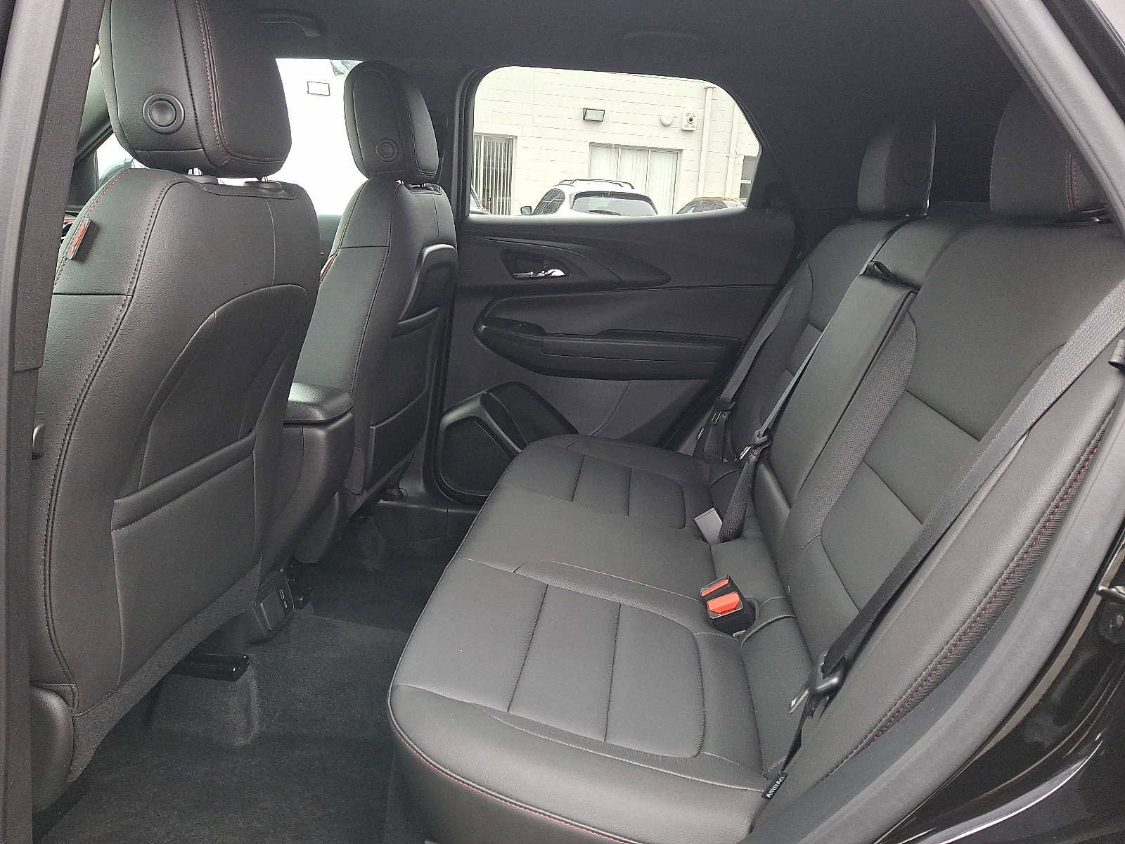 Used 2025 Chevrolet TrailBlazer RS w/ Convenience Package image 10