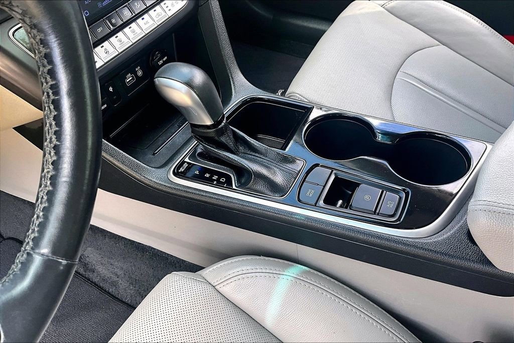 Used 2019 Hyundai Sonata Limited image 19