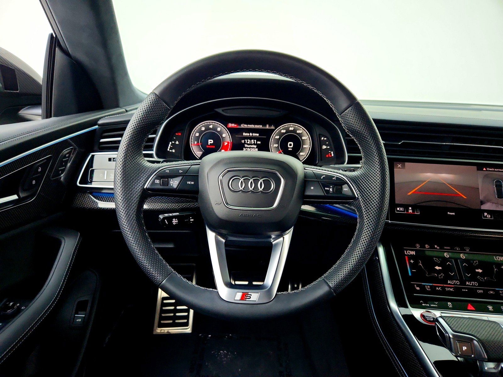 Used 2023 Audi SQ8 Prestige image 18