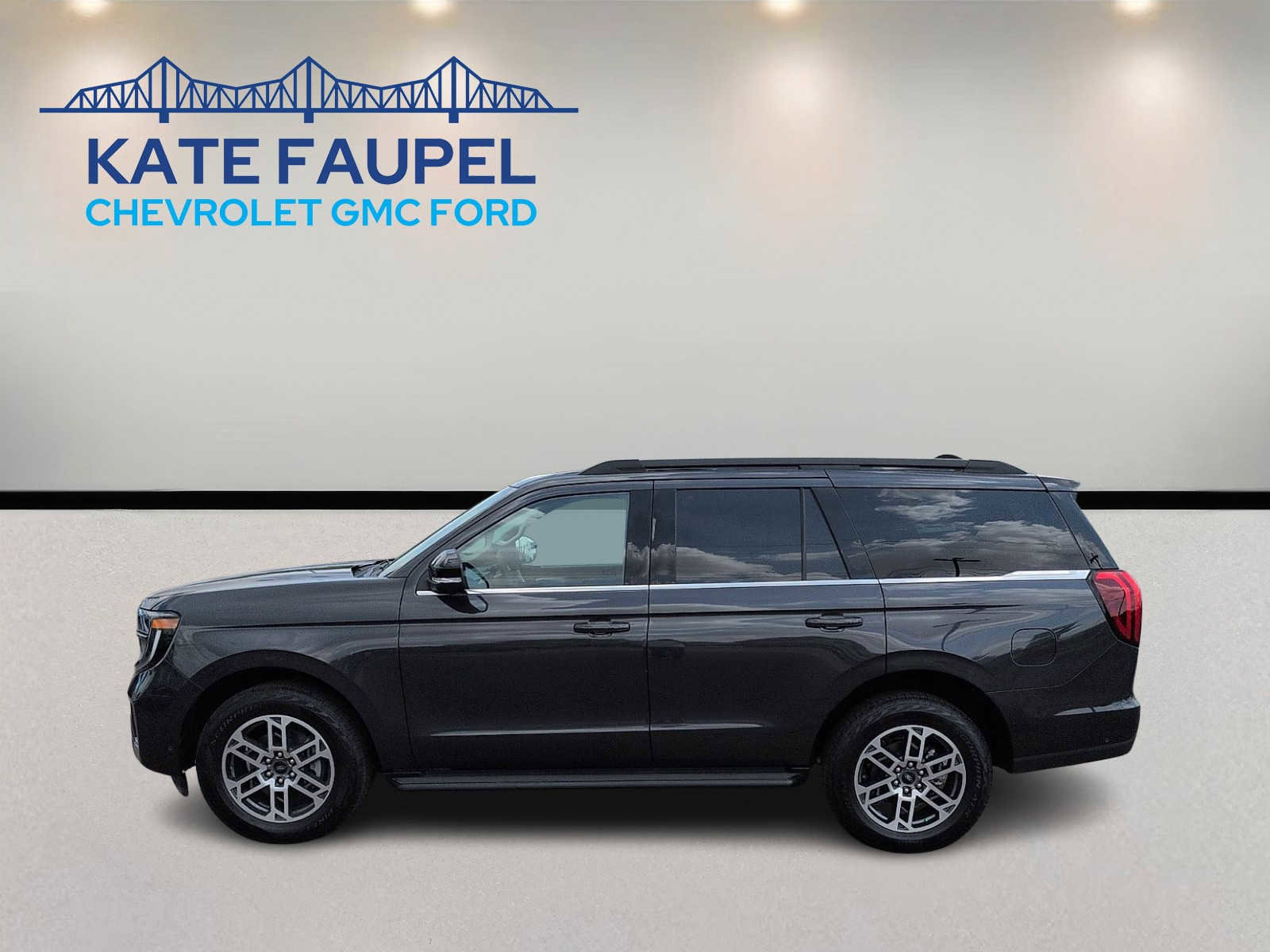 New 2025 Ford Expedition Active AWD/4WD image 4