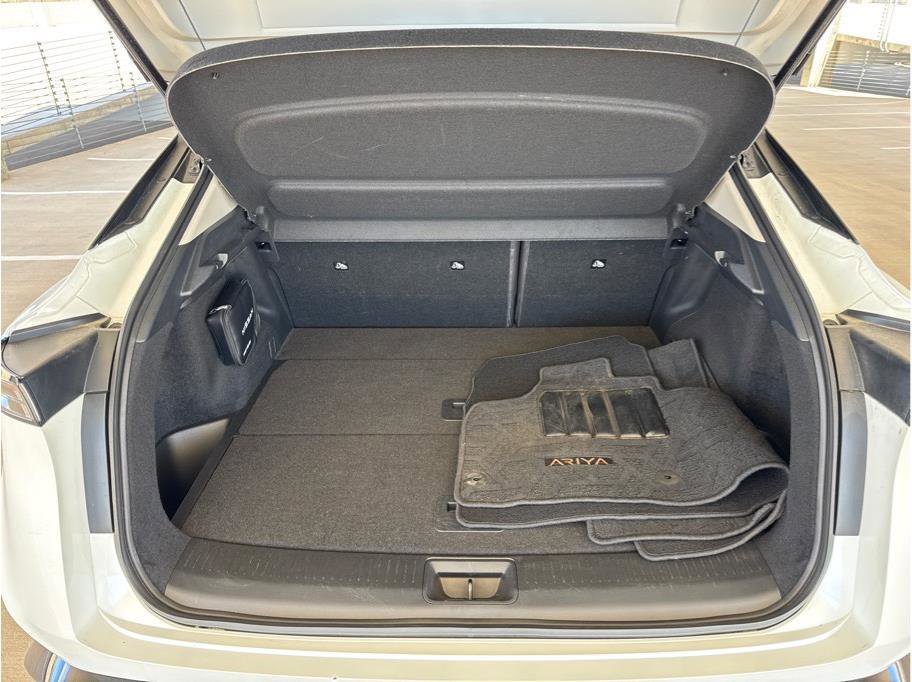 Used 2023 Nissan Ariya AWD image 12