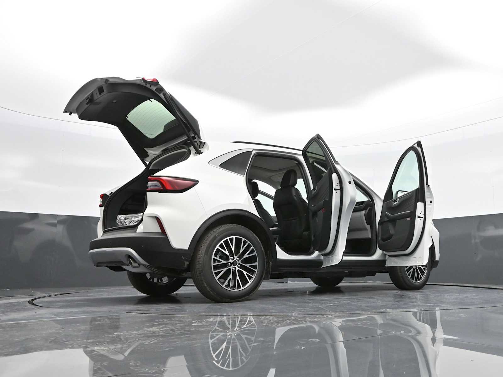 New 2025 Ford Escape SE FWD image 46