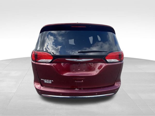 Used 2018 Chrysler Pacifica Touring Plus FWD image 8