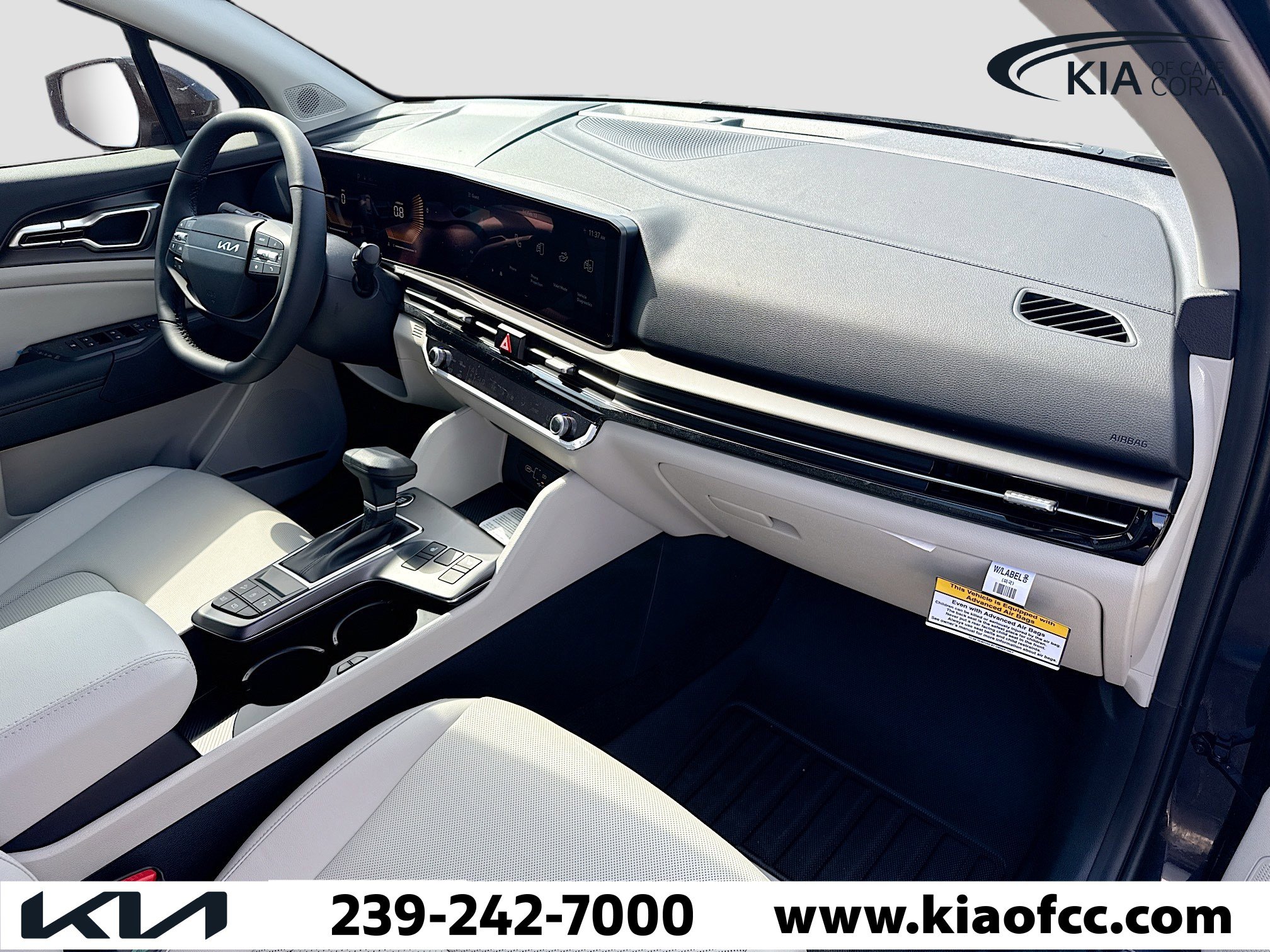 New 2026 Kia Sportage EX w/ EX Panorama Roof Package image 11