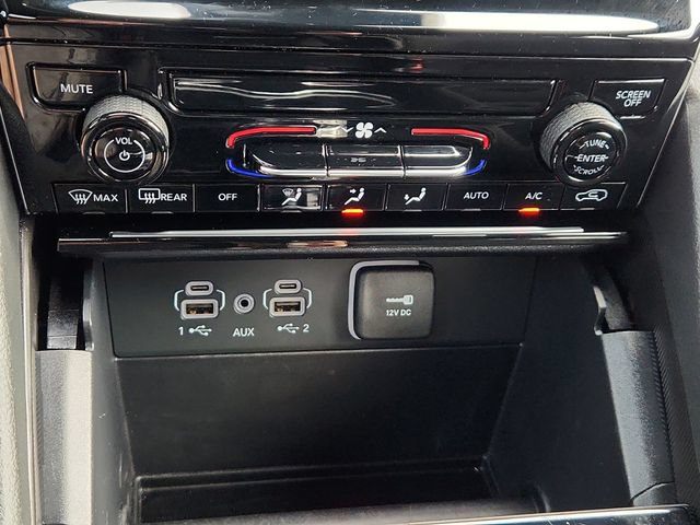 Used 2025 Jeep Grand Cherokee Laredo AWD/4WD image 41