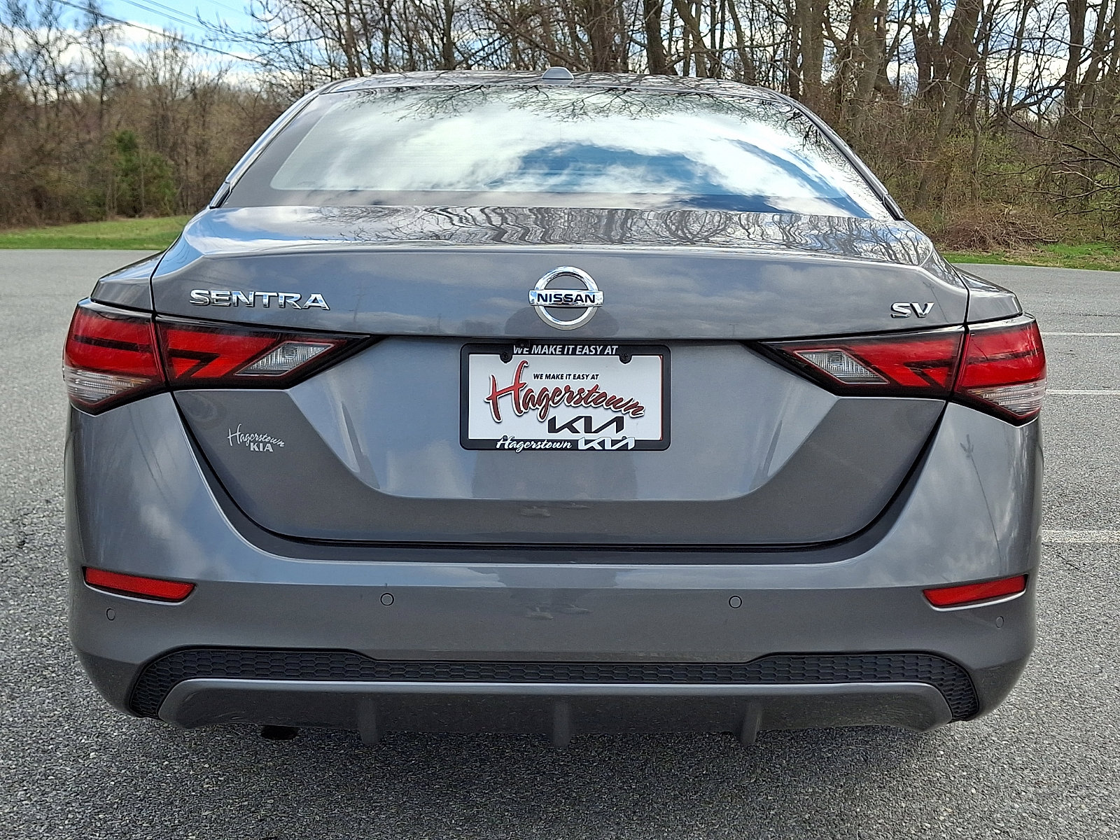 Used 2023 Nissan Sentra SV image 5