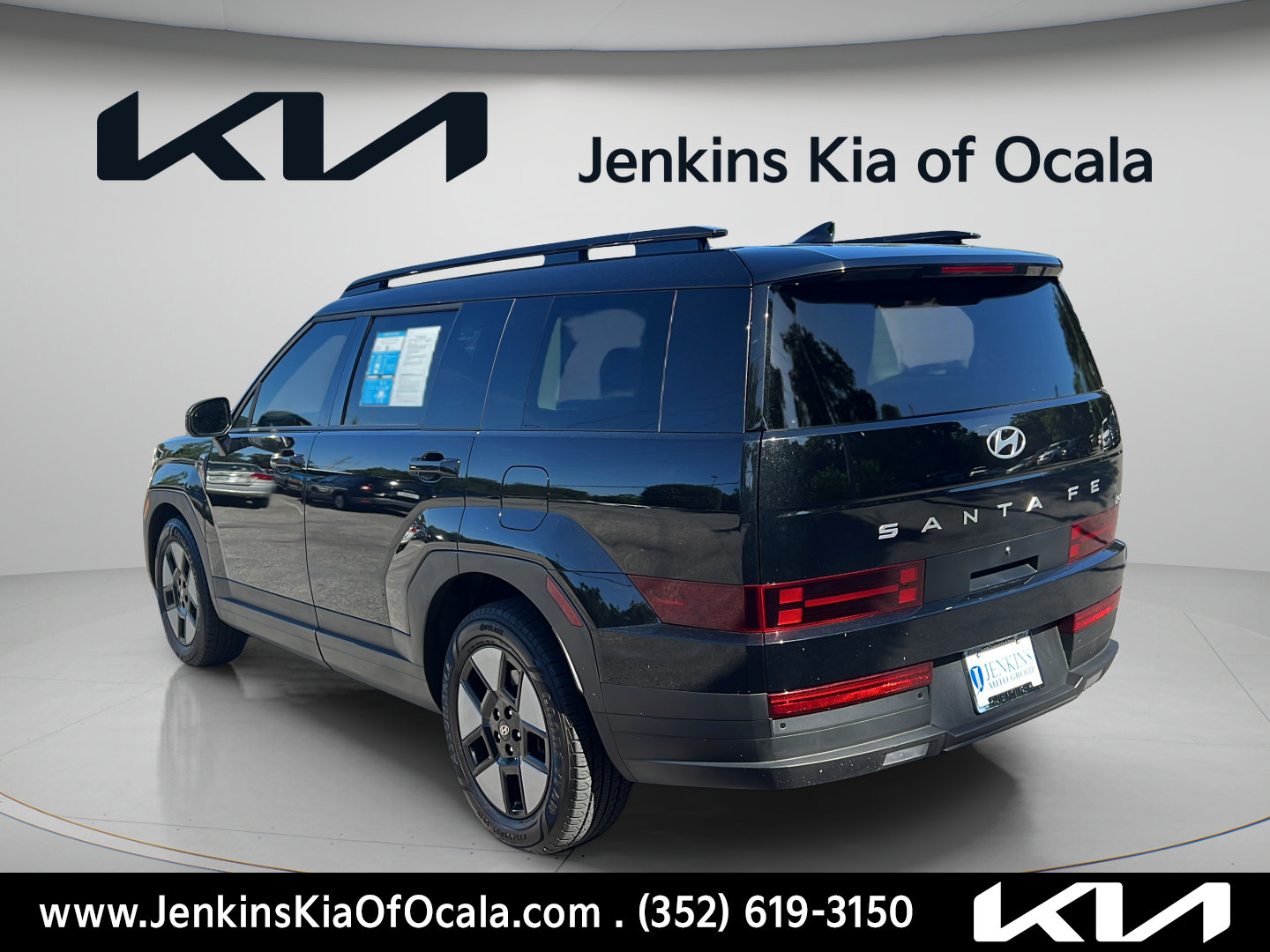 Used 2025 Hyundai Santa Fe SEL FWD image 5