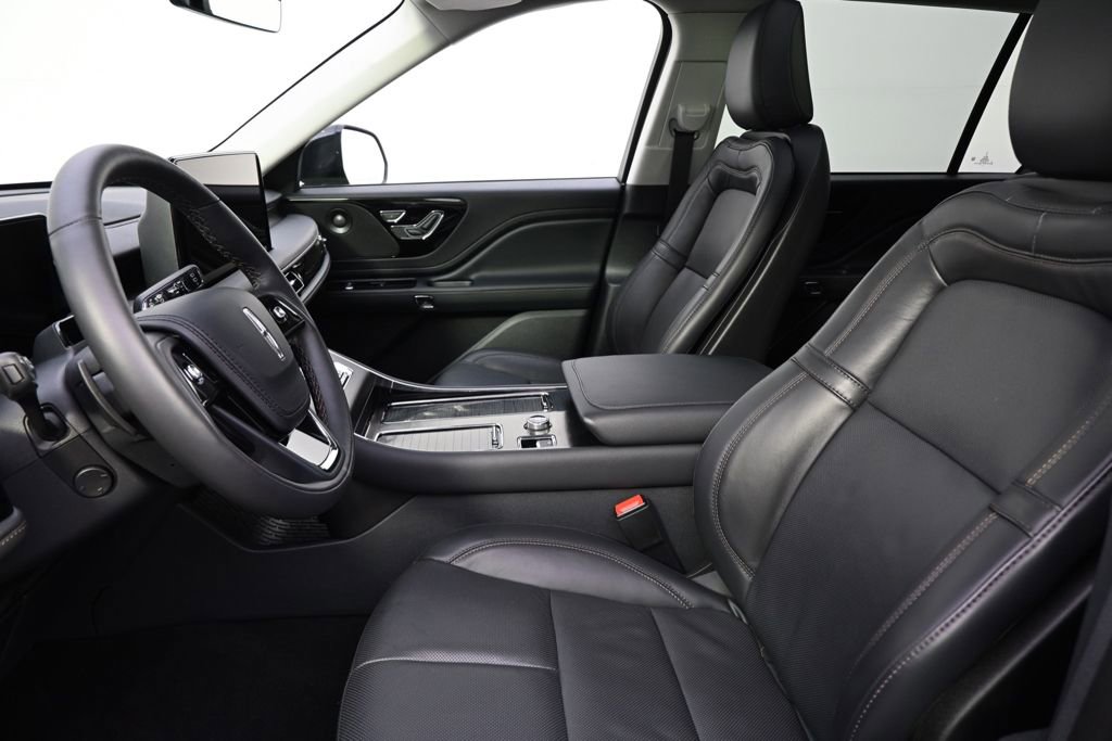 New 2026 Lincoln Aviator Reserve w/ Jet Appearance Package image 13
