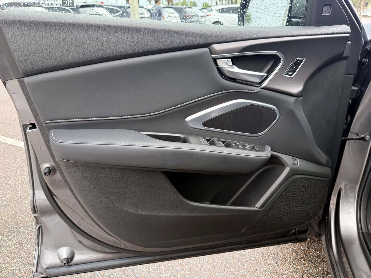 Used 2026 Acura RDX SH-AWD image 16