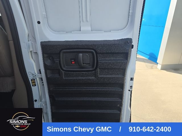 Used 2025 GMC Savana 3500 RWD image 36