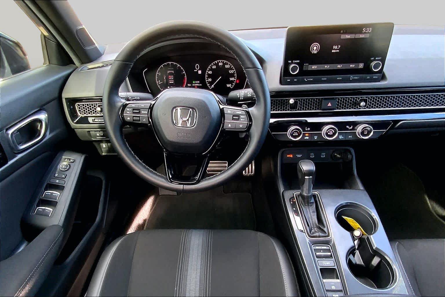 Used 2025 Honda Civic Sport image 6