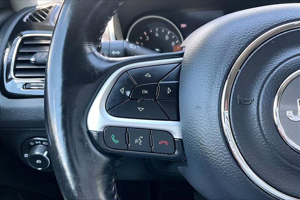 Used 2019 Jeep Compass Limited AWD/4WD image 11