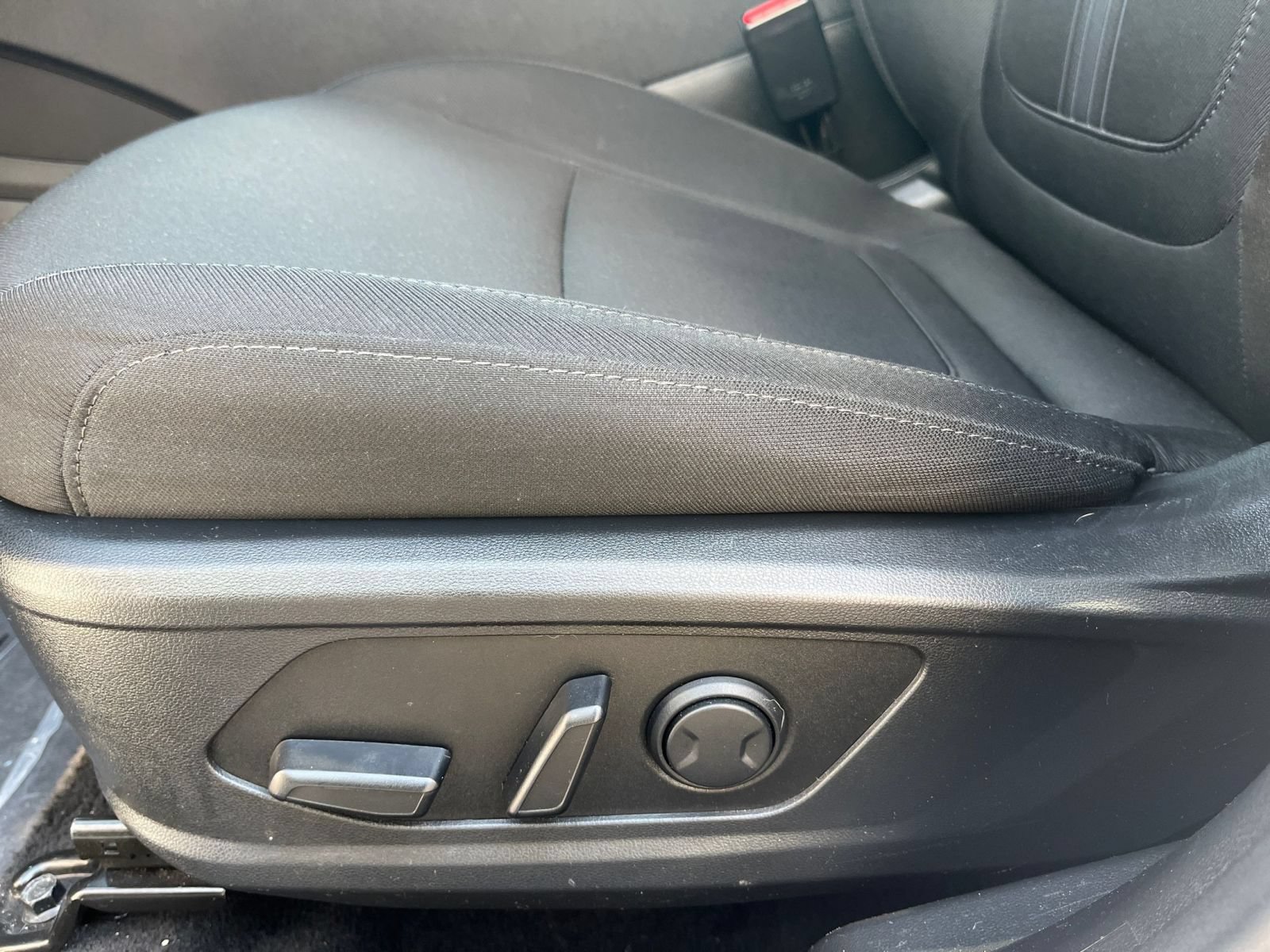 Used 2025 Hyundai Tucson SEL AWD/4WD image 23