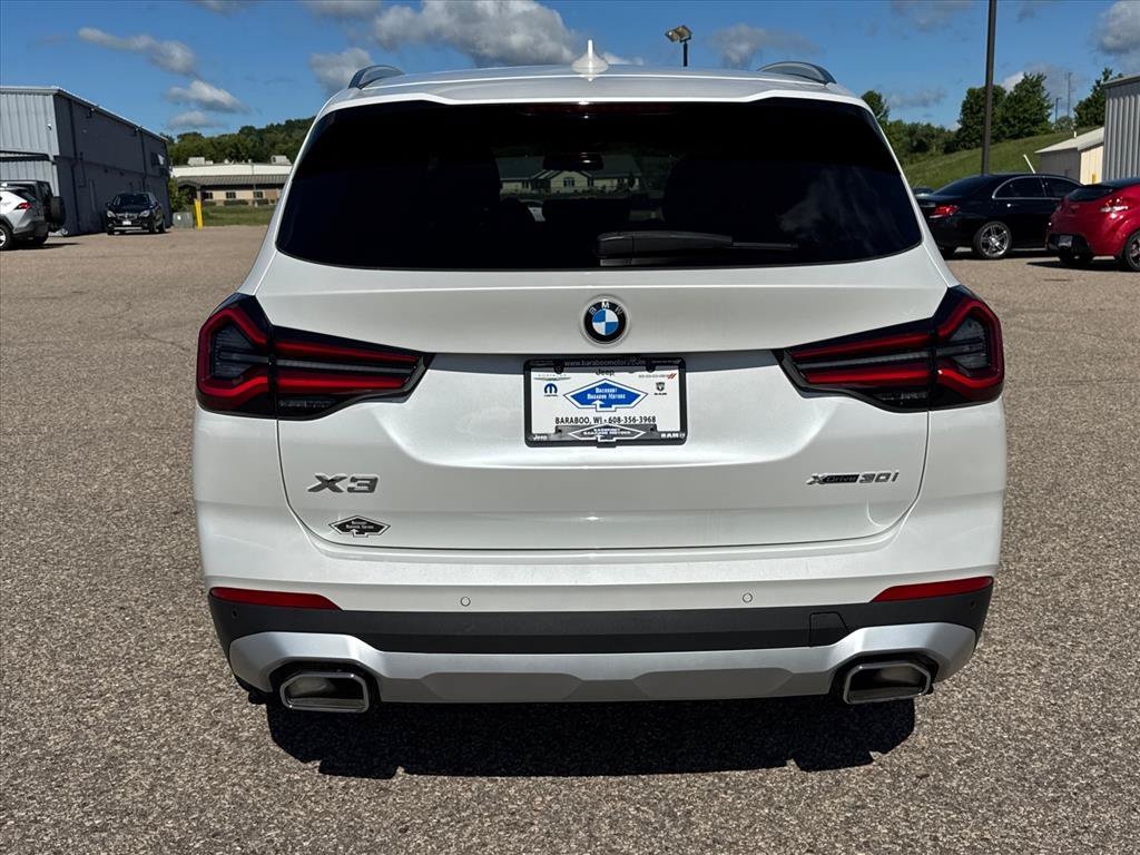 Used 2024 BMW X3 xDrive30i AWD/4WD image 3